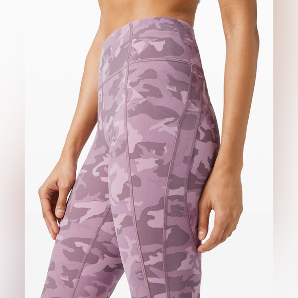 Lululemon Time To Sweat Crop 23"
Incognito Camo Pink Taupe Multi size 6 pockets - Picture 4 of 7